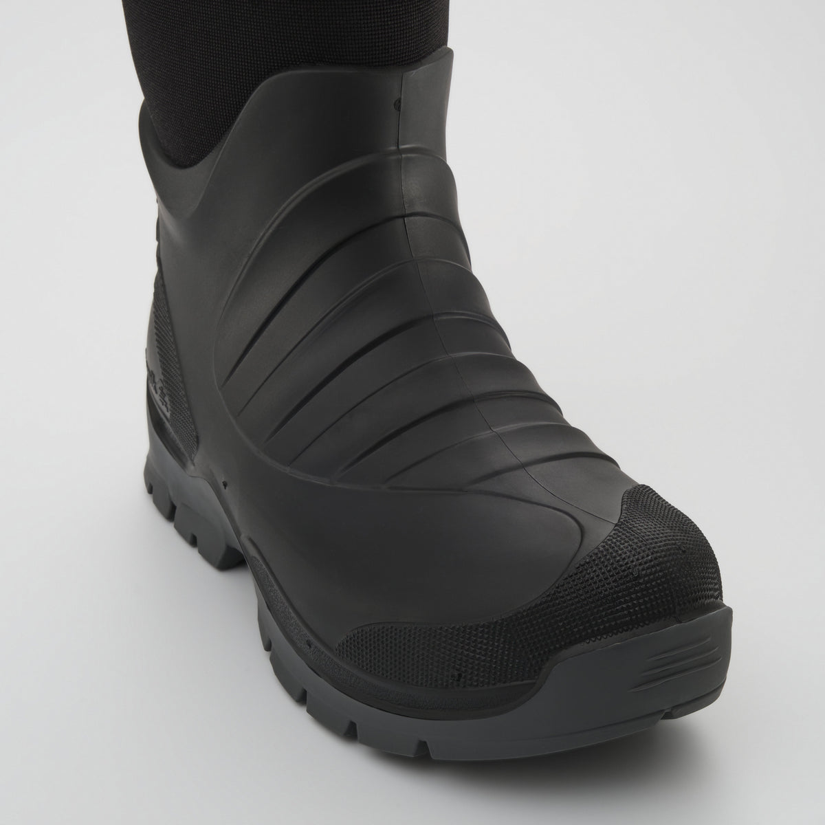 Black : Field Day Men's Work Boots - Zoom-in Front View