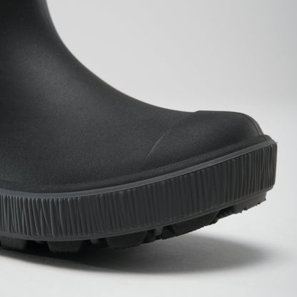 Black-Charcoal : Riptide Kids' Rain Boots - Side View Close-up
