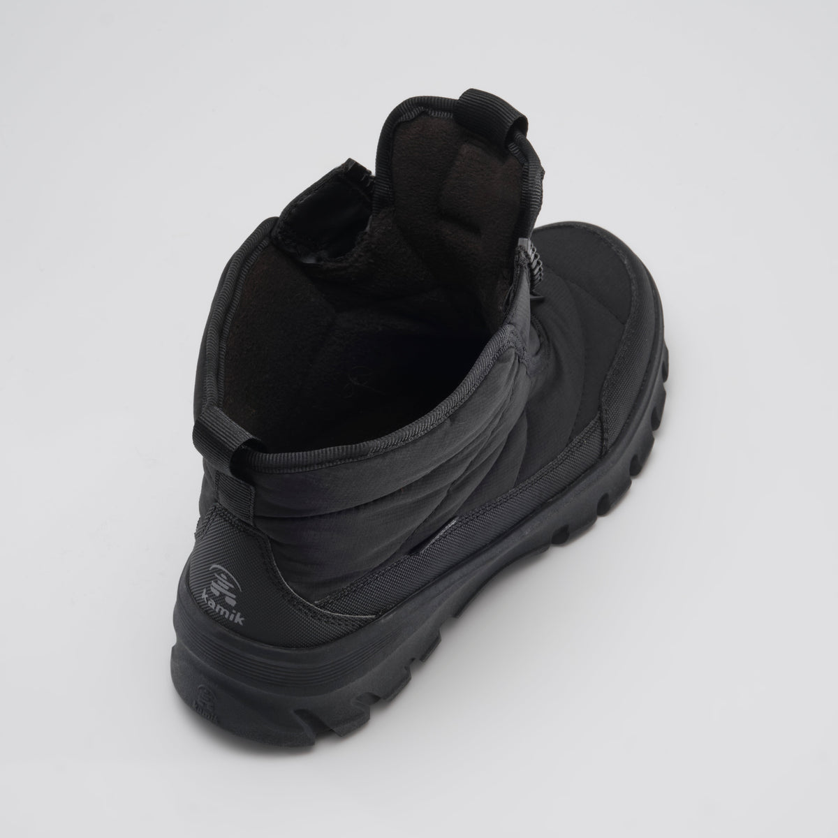Black : Snowdon Low Women's Winter Boots - Three-Quarter Top View