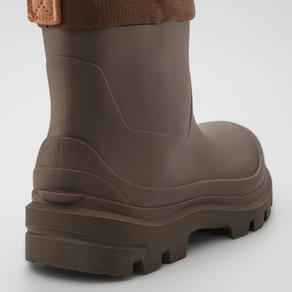 Brown : Tundra Mid Women's Winter Boots - Zoom-in Back View